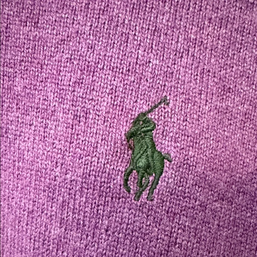 Vintage Polo by Ralph Lauren Mens M 100% Merino Wool Purple V-Neck Sweater
